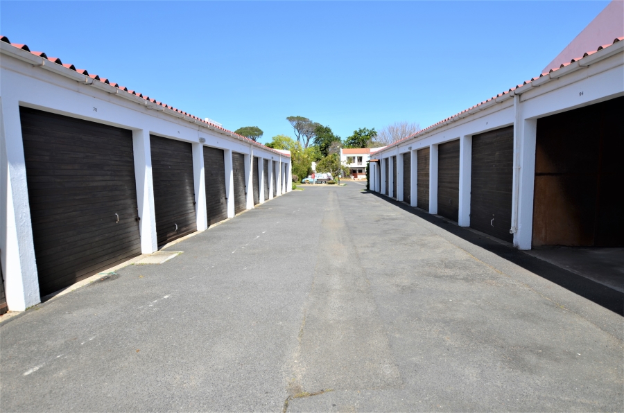 To Let 2 Bedroom Property for Rent in Kalamunda Western Cape